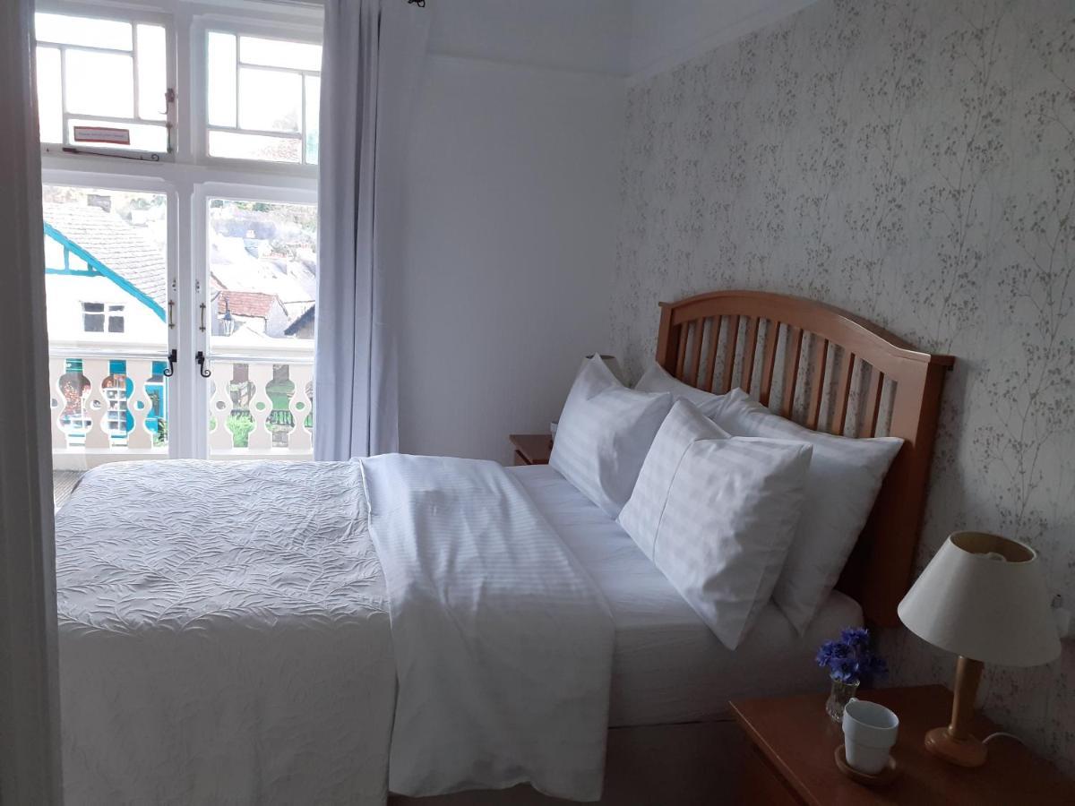Gable Lodge Guest House ลินตัน ภายนอก รูปภาพ